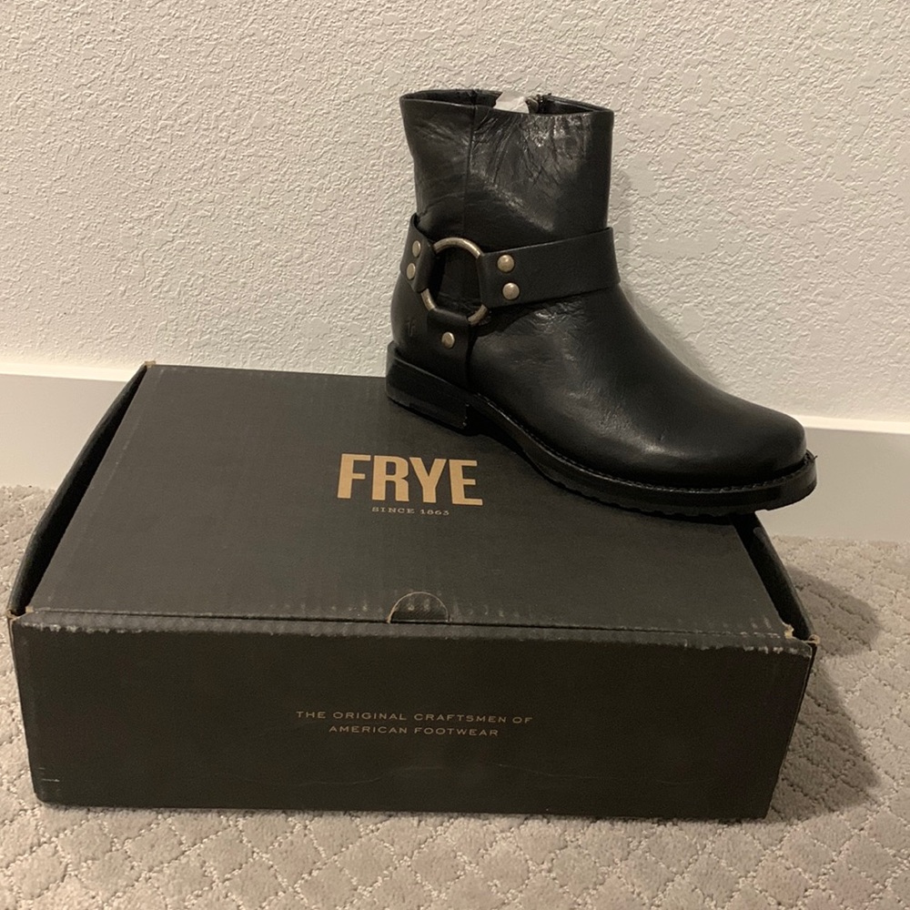 Frye Veronica Harness Black Moto Boots size 7 New With Tags